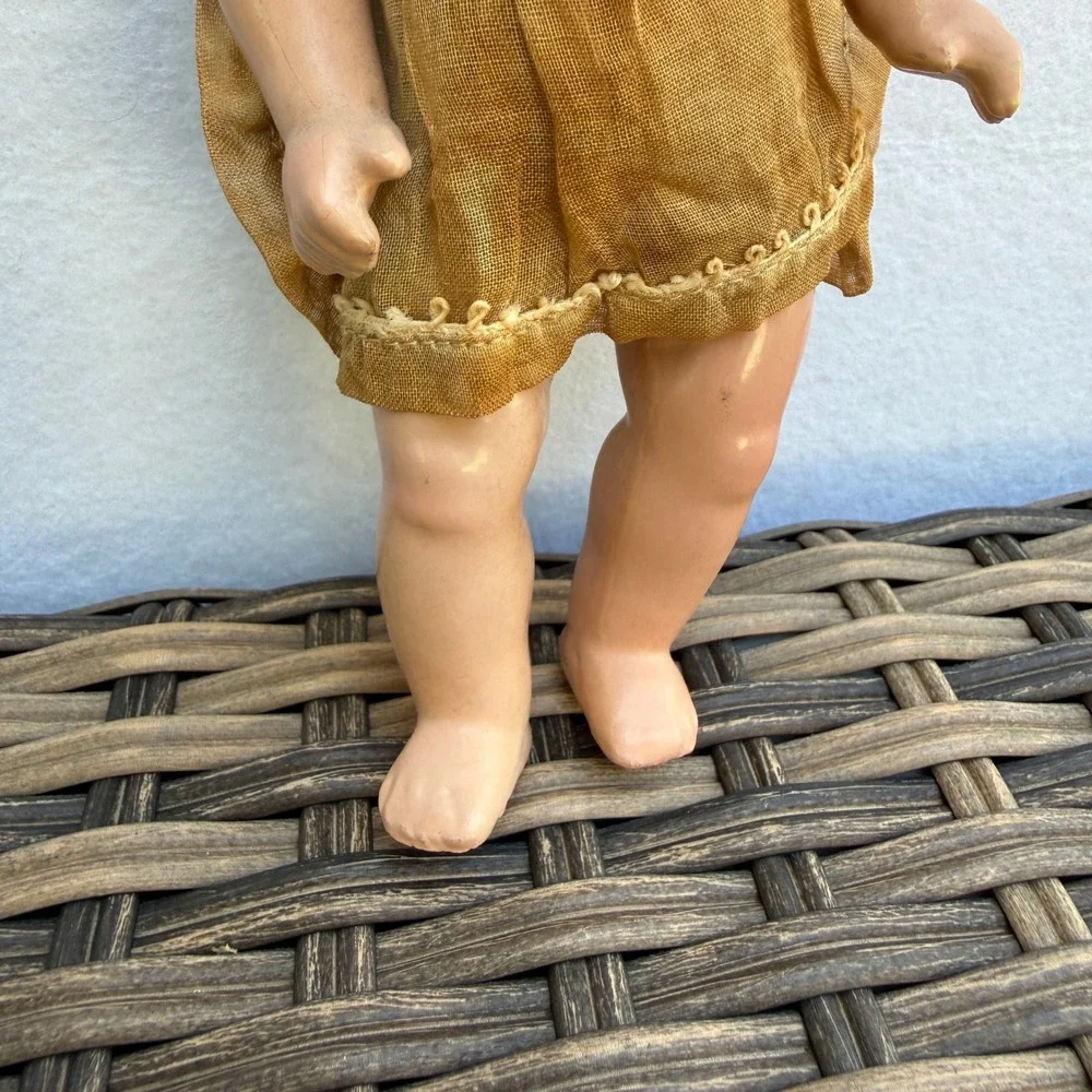 Vintage Madame Alexander 8